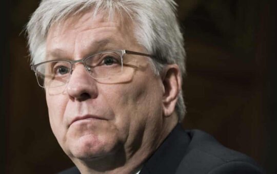 The Fed's Christopher Waller Wants 50 bps Rate Hikes Until Inflation Subsides, US Savings Data Plummets