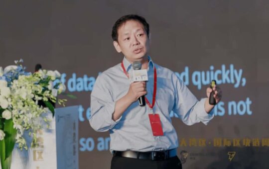 China's BSN Founder Not Fan of Bitcoin, Calls Crypto a Ponzi Scheme