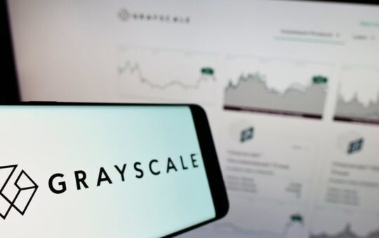 Grayscale’s Share of Bitcoin ETF Market Falls Below 25% as Rivals Rise