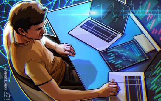 Altcoin Market Cap Holds 'Critical' Support, Poised for Upside: Analyst