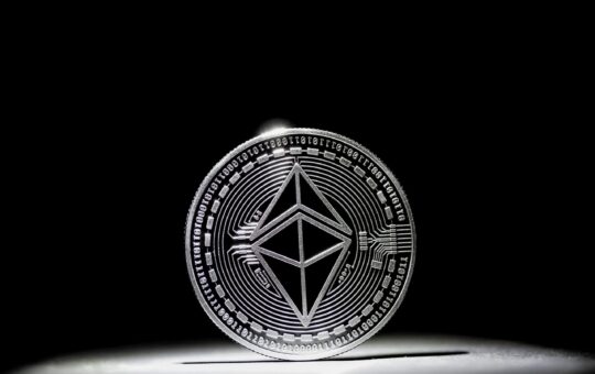 $1B Ethereum Derivatives Sell-Off Follows Trump Remarks
